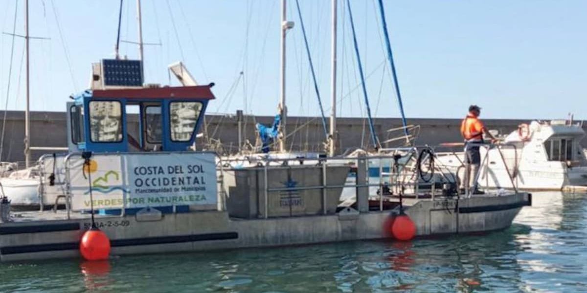 Ecolmare inicia el proceso de limpieza de las aguas litorales para la Mancomunidad, Ecolmare
